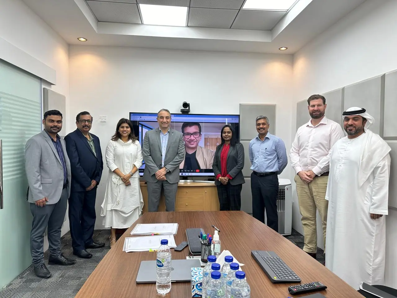 MWT Global Consultancy and DataFlow Group representatives in Dubai